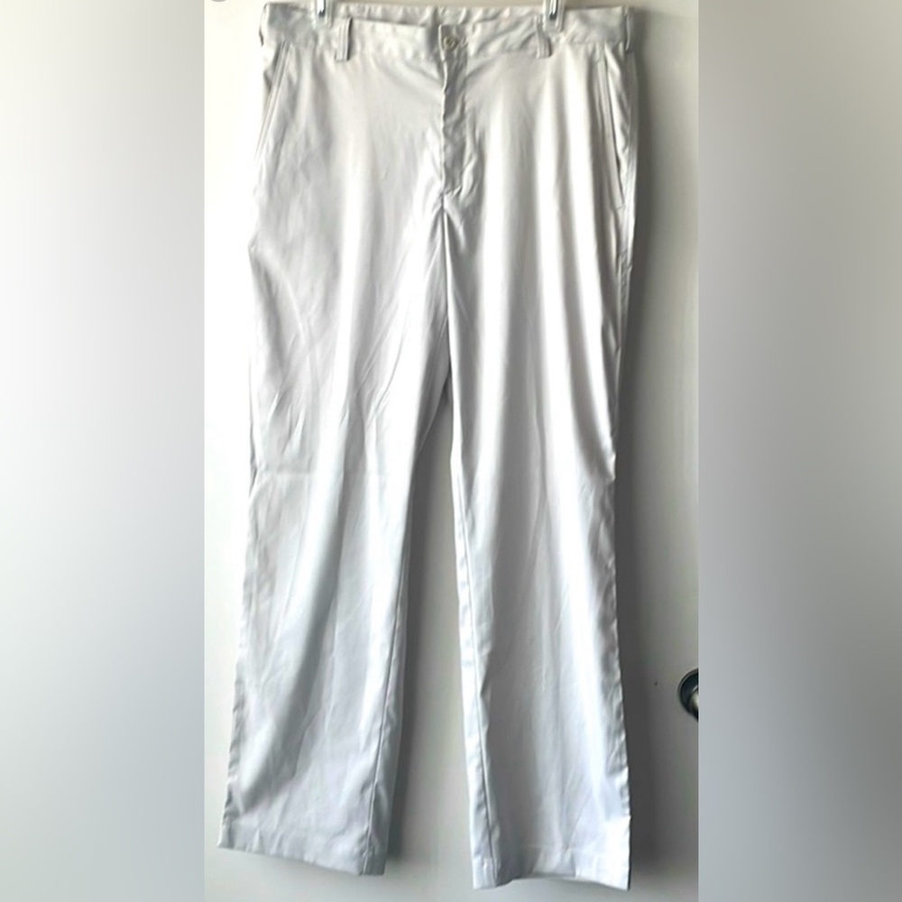 Men’s Nike dri-fit golf pants